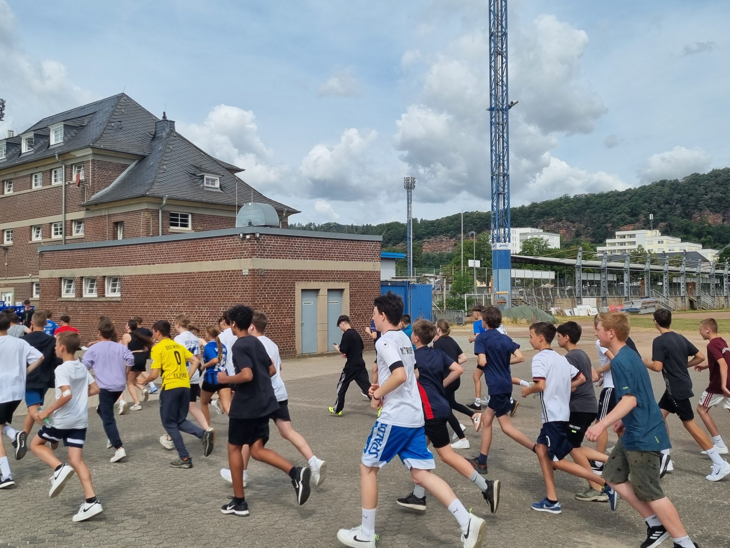 Read more about the article Spendenlauf 2023 und Völkerballturnier